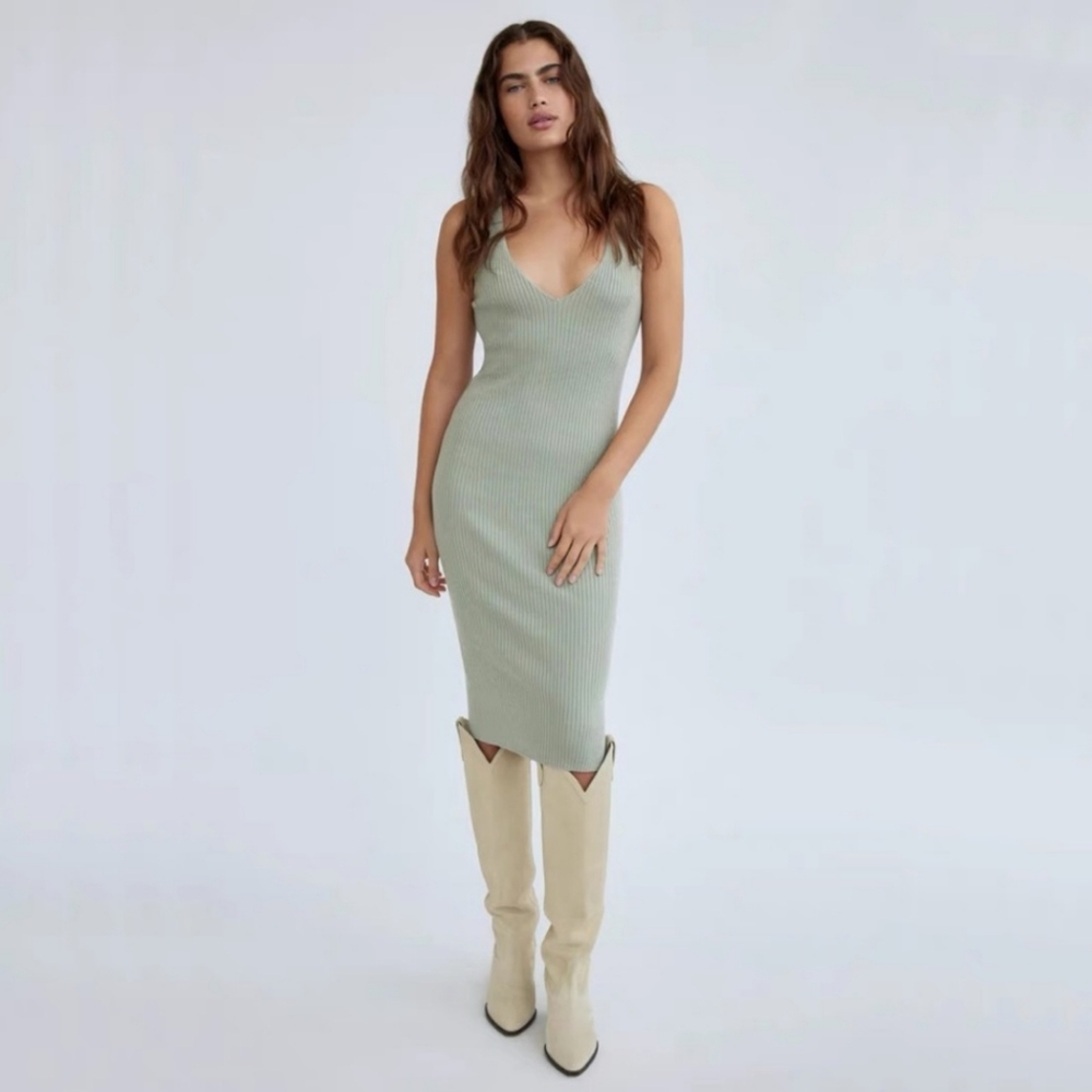 Aritzia Wilfred Sheffield Knit Dress